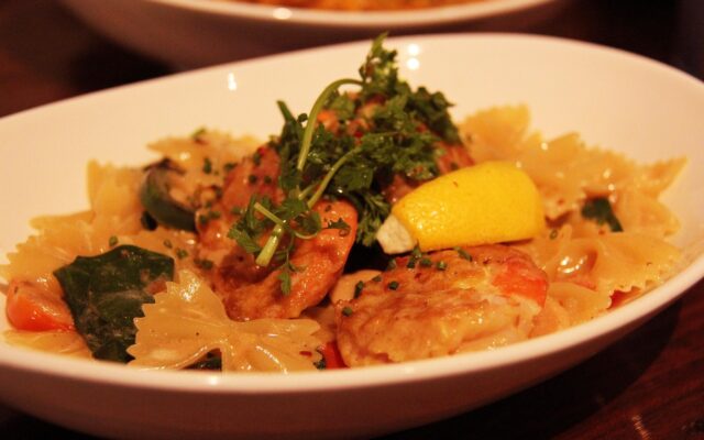 Best Food at Guoco Tower Tanjong Pagar: 12 Best Spots (2026)